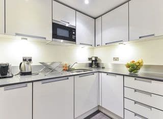 Tower Bridge City Apartments London - Photo 13