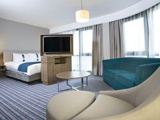 Holiday Inn London West, an IHG Hotel - Photo 5