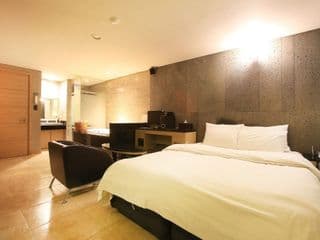Tara Hotel - Photo 4