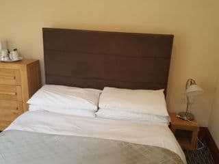 Airport Guest House - Photo 2