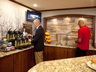 Staybridge Suites Atlanta - Midtown - Photo 14