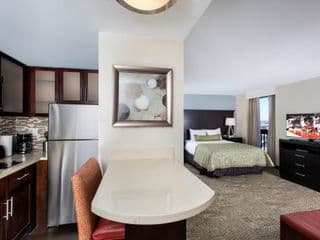 Staybridge Suites Atlanta - Midtown - Photo 3