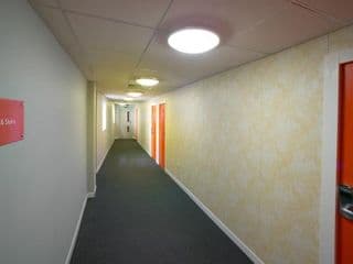 easyHotel London Luton - Photo 15