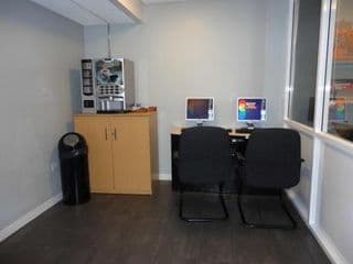 easyHotel London Luton - Photo 18