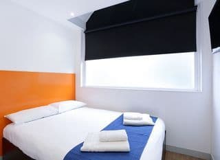 easyHotel London Luton - Photo 6