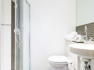 Montagu Place Hotel - Photo 11