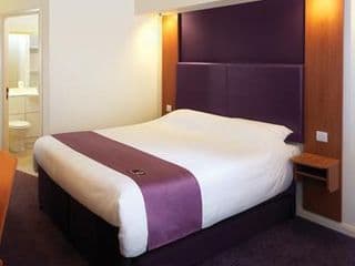 PREMIER INN LONDON WEMBLEY PARK - Photo 6