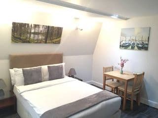 W6 Hotel - Photo 4