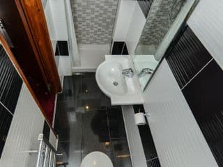 London Star Hotel - Photo 20