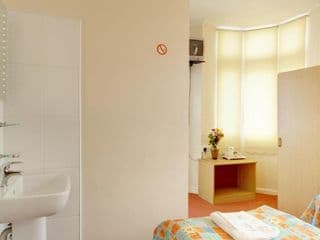 OYO New Dome Hotel - Photo 15