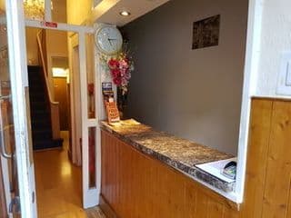 Kings Cross Hotel - Photo 13