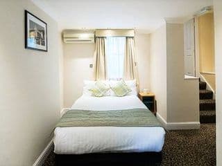 Astors Belgravia - Photo 2