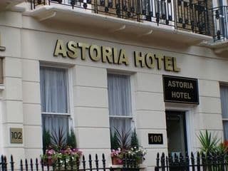 Astoria Hotel - Photo 22