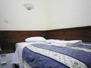 Astoria Hotel - Photo 6