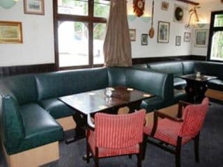 OYO Old Oak Tree Inn - Photo 10