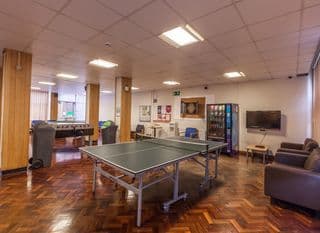LSE Carr-Saunders Hall - Photo 20