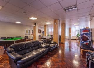 LSE Carr-Saunders Hall - Photo 7