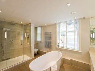 Native Mayfair - Photo 16