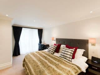 Native Mayfair - Photo 5
