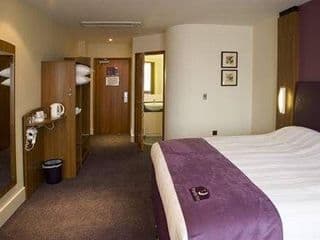 Premier Inn London Croydon West - Purley A23 - Photo 11