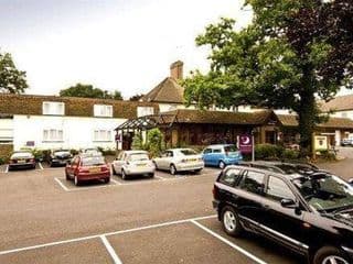 Premier Inn Gatwick Crawley Town (Goffs Park) - Photo 7