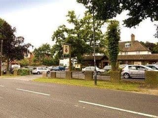 Premier Inn Gatwick Crawley Town (Goffs Park) - Photo 9