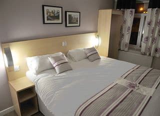 Royal George Hotel - Photo 3