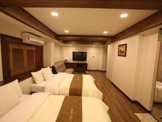 Hill House Myeongdong - Photo 4