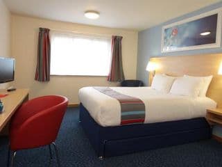 Travelodge Harlow - Photo 12