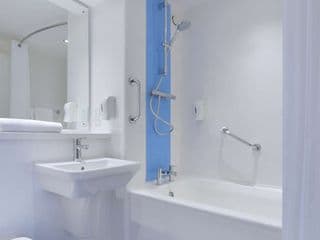 Travelodge Harlow - Photo 14