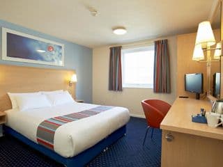 Travelodge Harlow - Photo 4