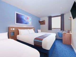 Travelodge Harlow - Photo 6
