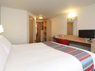 Travelodge Harlow - Photo 9