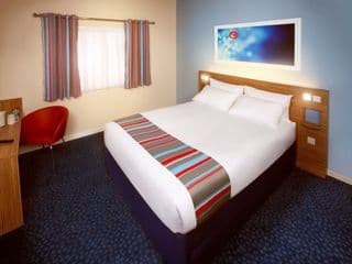 Travelodge London Teddington - Photo 2