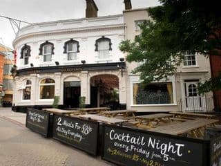 The Red Lion Hotel - Photo 24