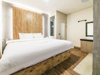 HOTEL 27 - Photo 3
