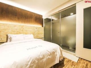 HOTEL 27 - Photo 7
