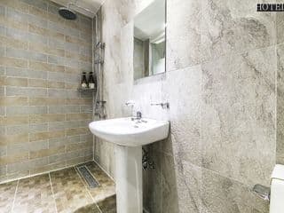 HOTEL 27 - Photo 10