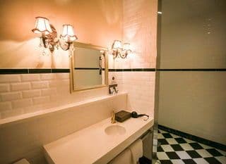 Hotel 648 - Photo 12
