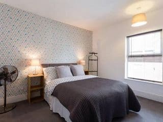 Ashton House - Photo 13