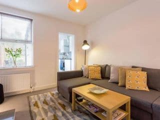 Ashton House - Photo 14