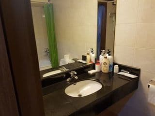 Hotel at Home - Photo 11