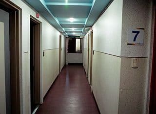 Hotel at Home - Photo 18