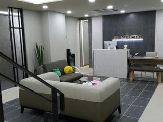 Hotel at Home - Photo 8