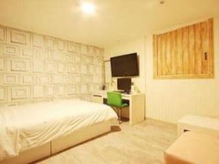 Reem Hotel