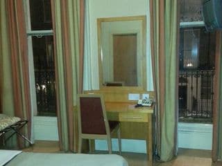 Berkeley Court Hotel - Photo 2