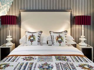 The Mandeville Hotel - Photo 16