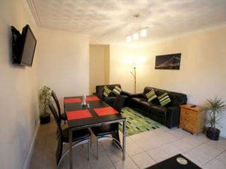 Flexistay Aparthotel Sutton - Photo 11