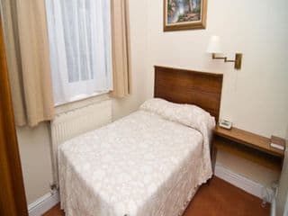 St George's Hotel - Photo 4