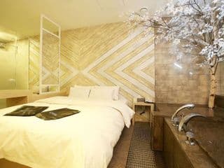 Hotel Lassa - Photo 2
